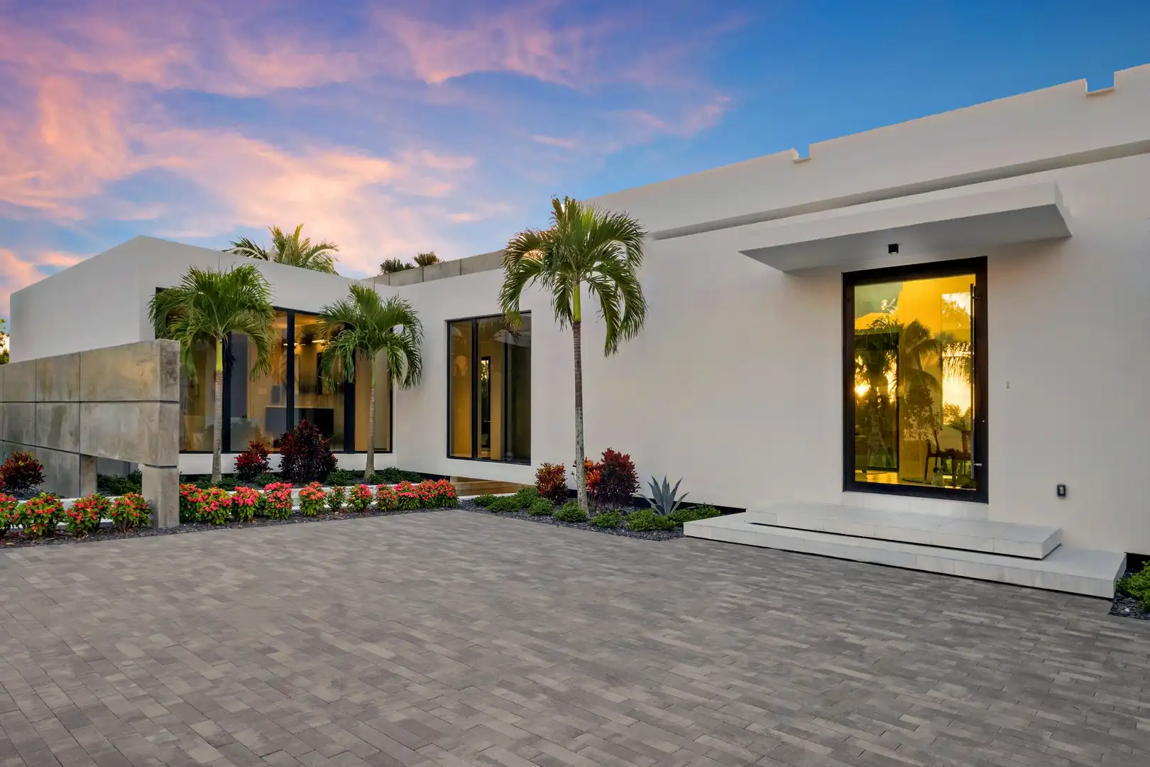 Read more about the article Critical Considerations Before Selecting a Custom Home Builder in Stuart, Jupiter and Beyond