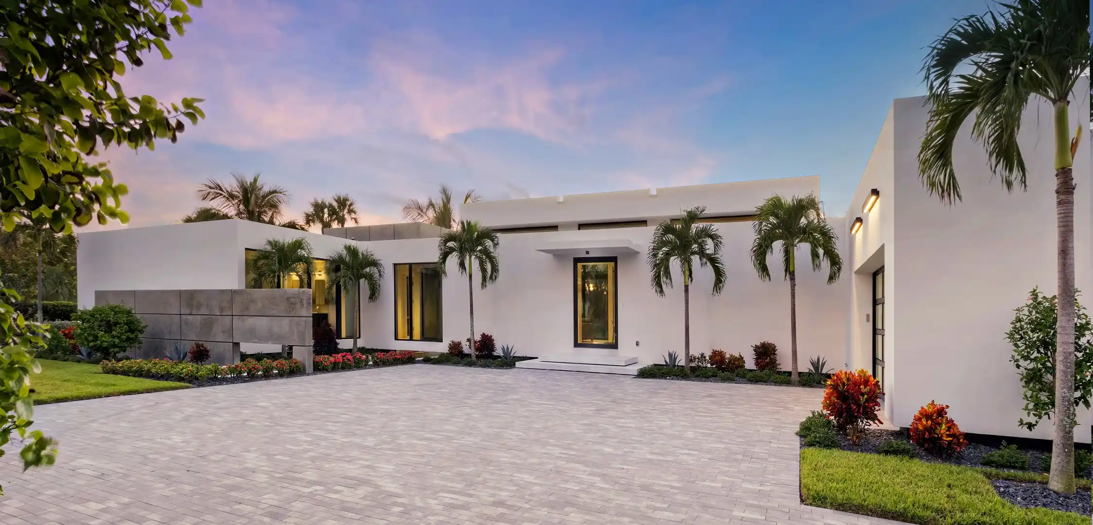 Read more about the article Building on the Oceanfront: What Jupiter & Stuart Homeowners Need to Know